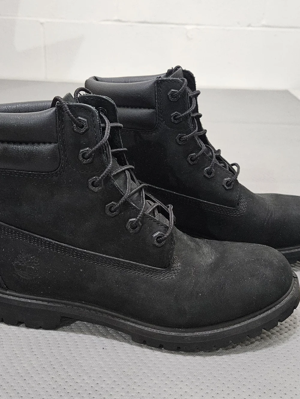 Timberland Boots Linden Woods 6” Black Suede Waterproof Womens Size 8
